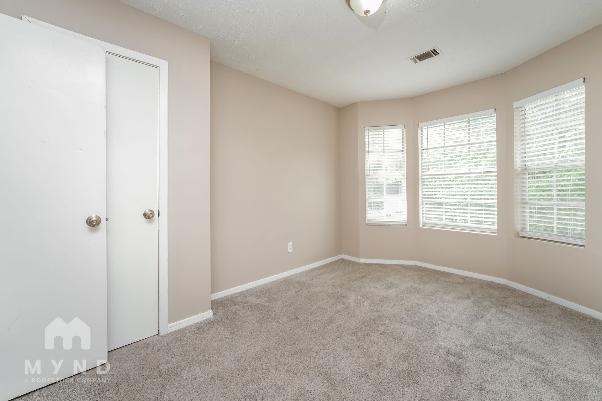 Building Photo - 5034 Leland Dr