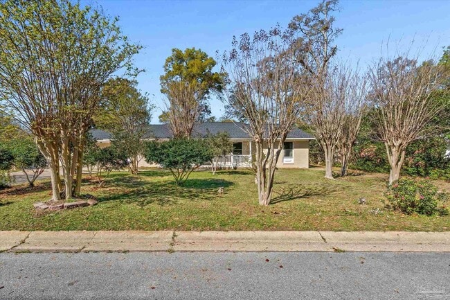 Building Photo - 8229 Ridgefield Rd