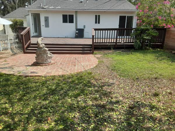 Back Yard Deck - 10831 Woodbine St