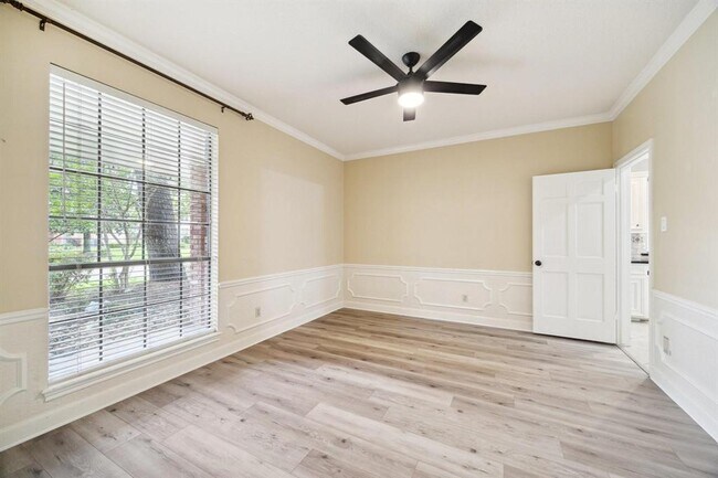 Building Photo - 5618 Spring Lodge Dr