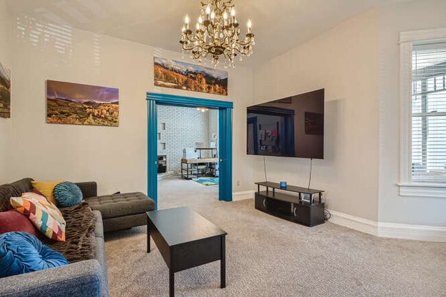 006-007-Living Room-666x445-72dpi - 3247 W 19th Ave