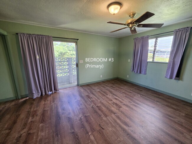 Building Photo - Available July 1 | Flexible 5-Bedroom Layout | 3.5BA Home | Secured Carport