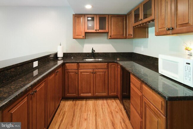 Building Photo - 391 Windermere Dr