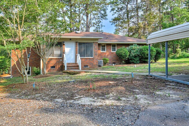 Building Photo - 1004 Edisto Ave