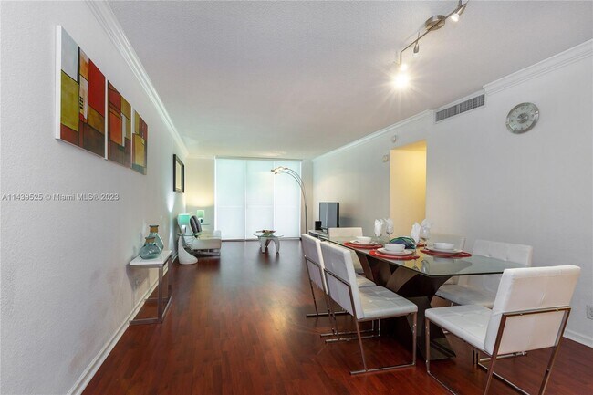 Building Photo - 3901 S Ocean Dr