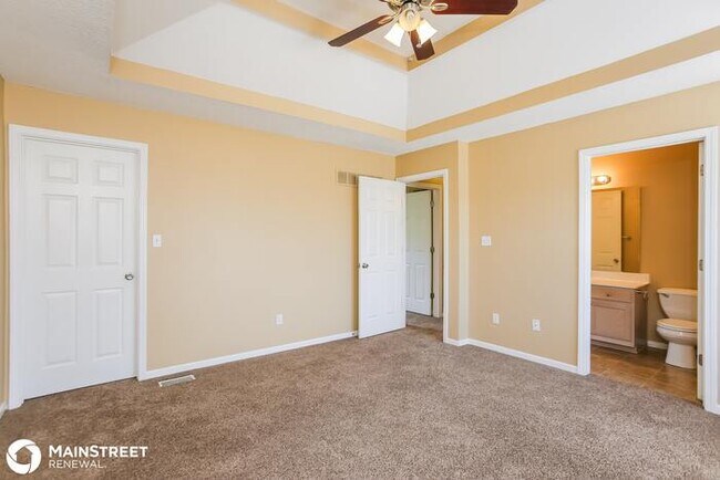 Building Photo - 209 NW 113th St, Kansas City, MO 64155