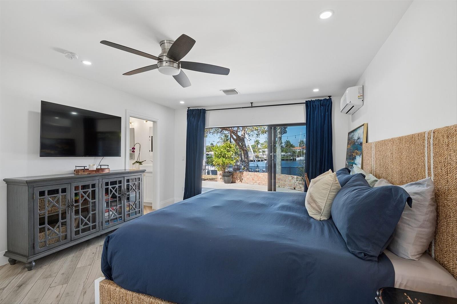 Building Photo - 600 SW 8th Ter