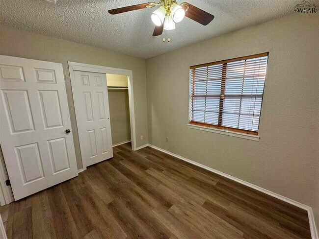 Building Photo - 2953 Stearns Ave