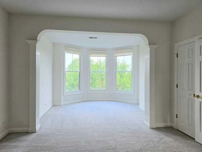 Building Photo - 2085 Valor Ct
