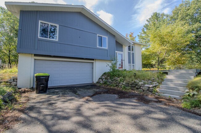 Building Photo - 154 Homestead Ln