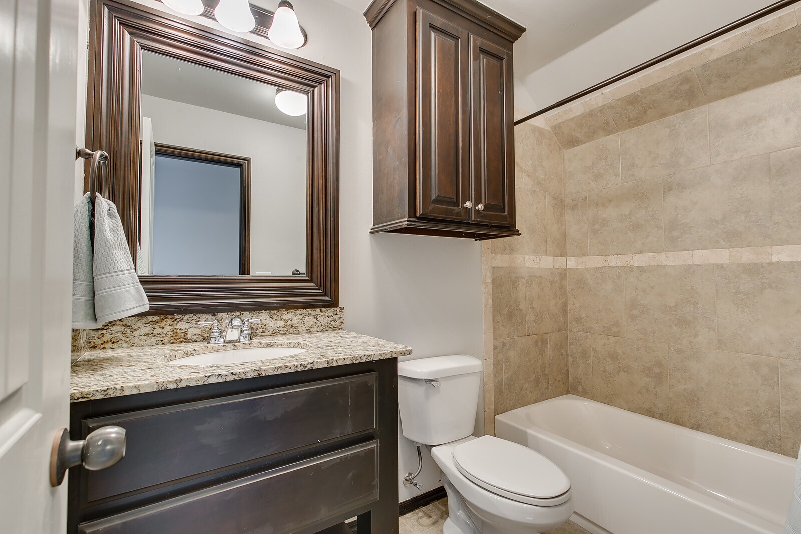 Bonus Room Full Bathroom - 19120 Summer Grove Ave