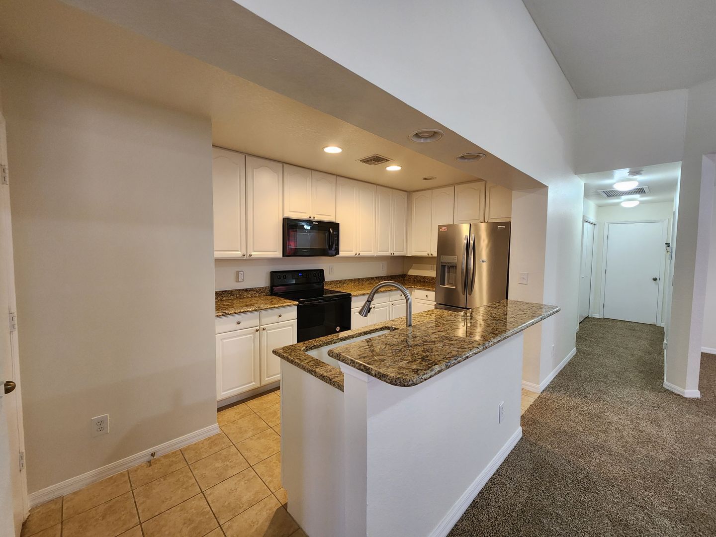 Building Photo - 2/2 Lehigh in Vistana Villas $500.00 Off First Month