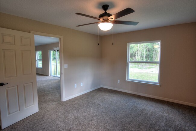 Building Photo - BRAND NEW 4/2/2 Home for Rent. Available NOW!
