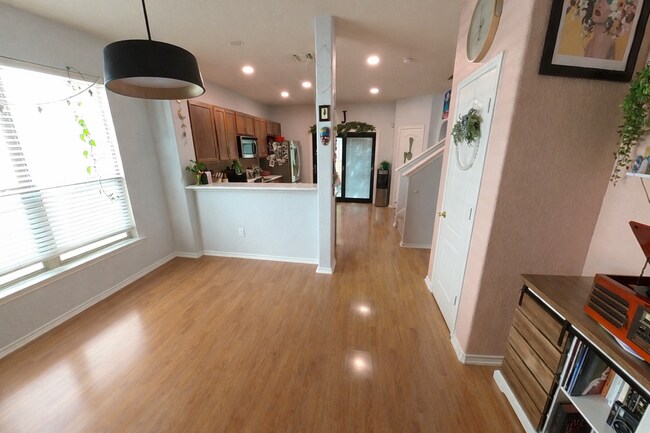 Building Photo - 6102 S Jolie Ct