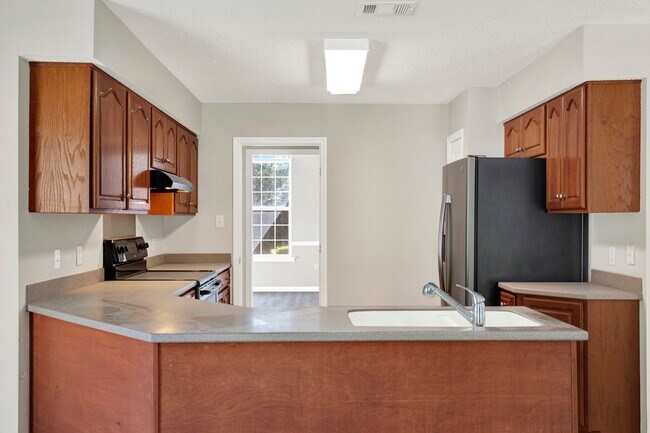 Building Photo - Available NOW