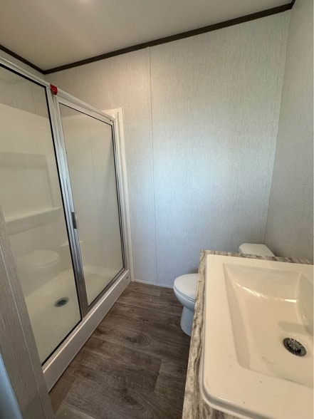 Building Photo - 10301 SE 29th St