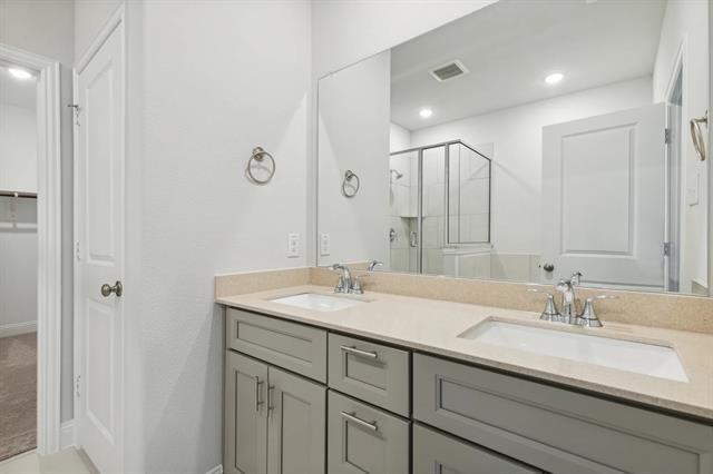 Building Photo - 3210 Cordelia Dr