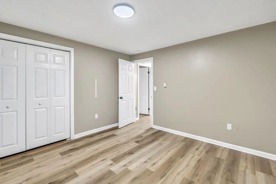 Building Photo - 375 Bridgton Rd