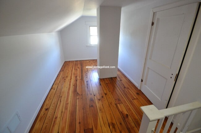 Building Photo - Nicely renovated 3 bedroom house in Ludlow