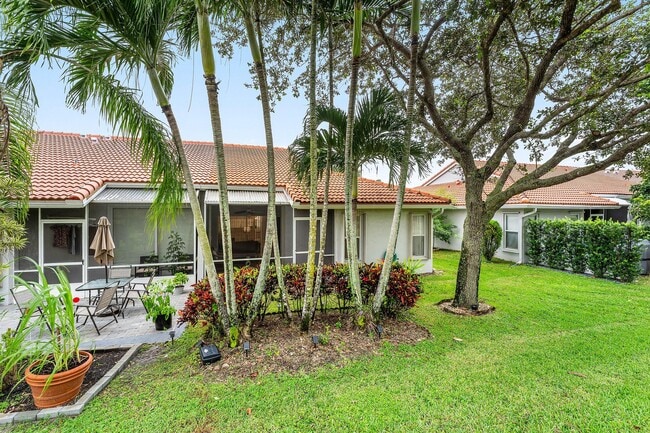 Building Photo - 8084 Summer Shores Dr