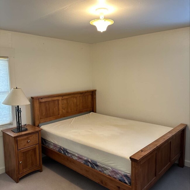 Building Photo - 45 E Simpson Ave