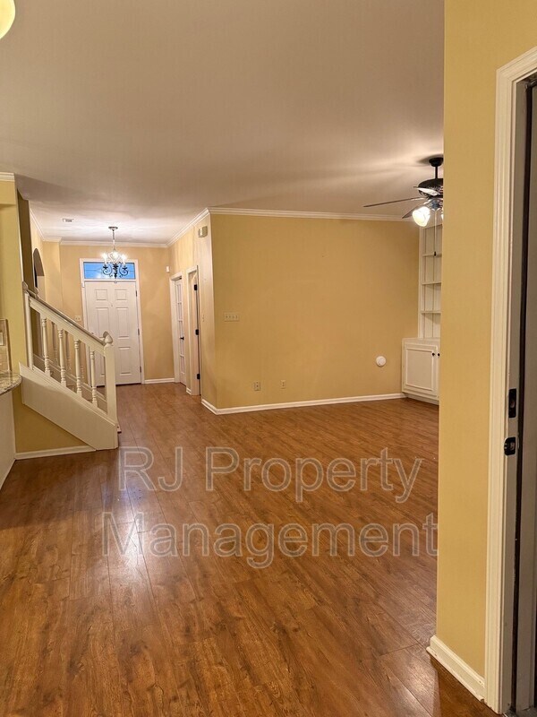 Building Photo - 8610 Dena Cove W