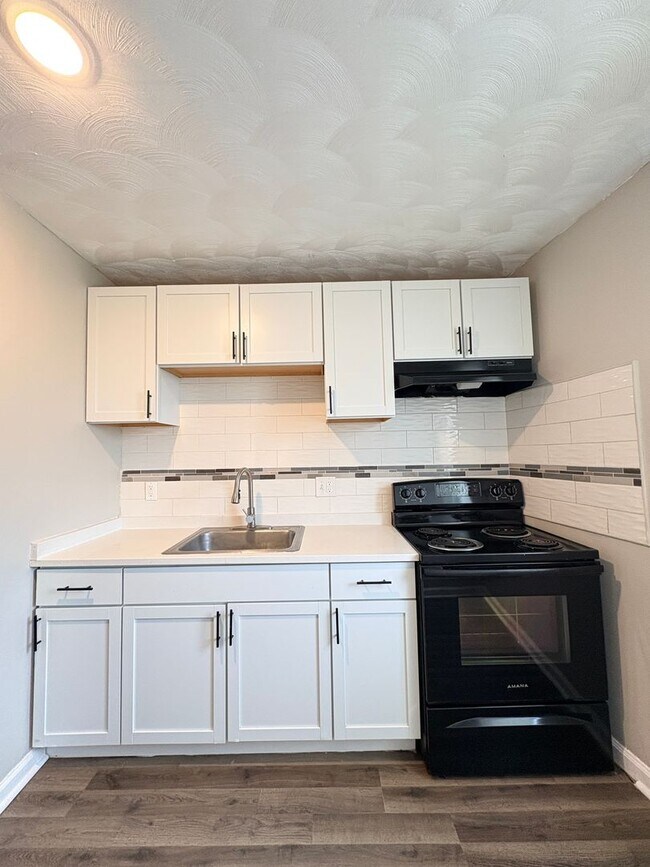 Building Photo - Experience Luxury Living at Bellagio Living I: Modern Apartments in Lawrence, Indiana