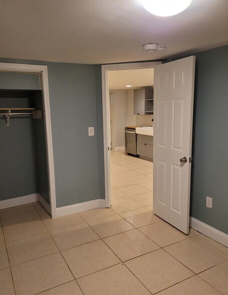 Building Photo - 127 Seaton Plz NW