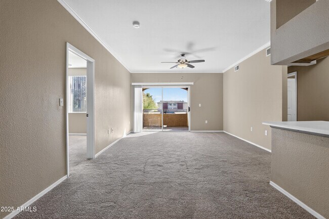 Building Photo - 5401 E Van Buren St