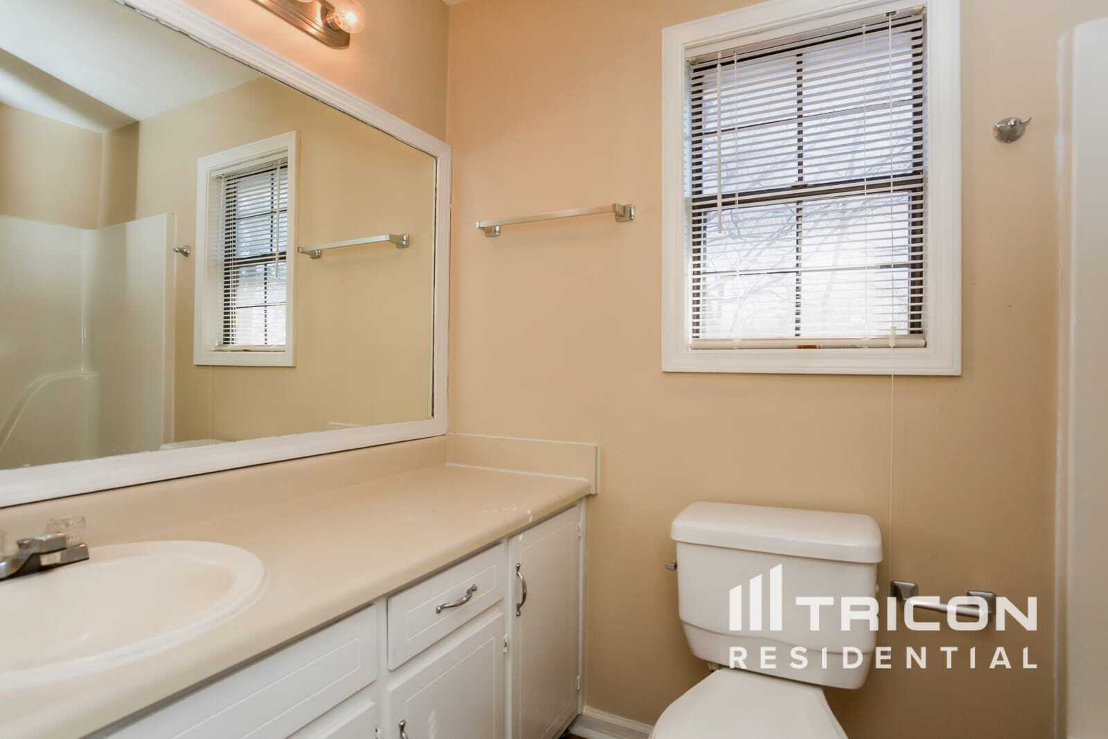 Building Photo - 2740 Chickory Hill