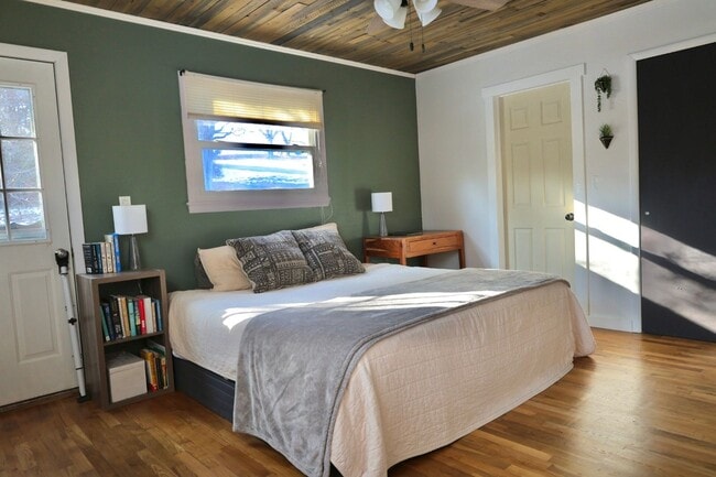 Building Photo - 3 Bed 3 Bath Ozark, MO