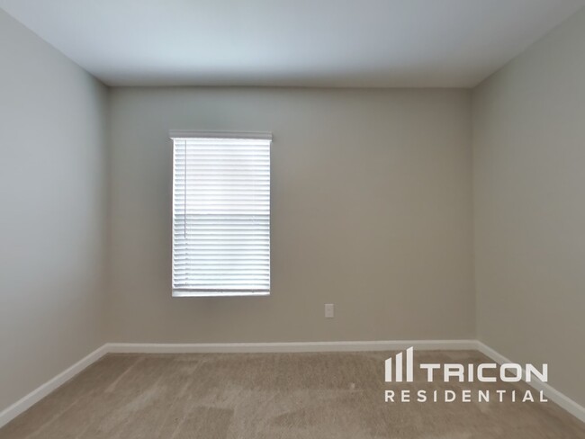 Building Photo - 99 Yonah Way