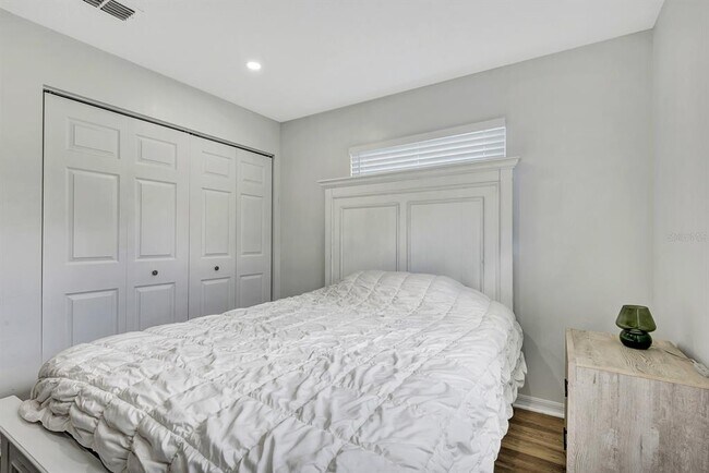 Building Photo - 5304 72nd St E