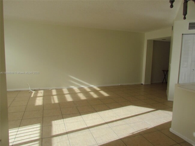 Building Photo - 500 SW 130th Terrace