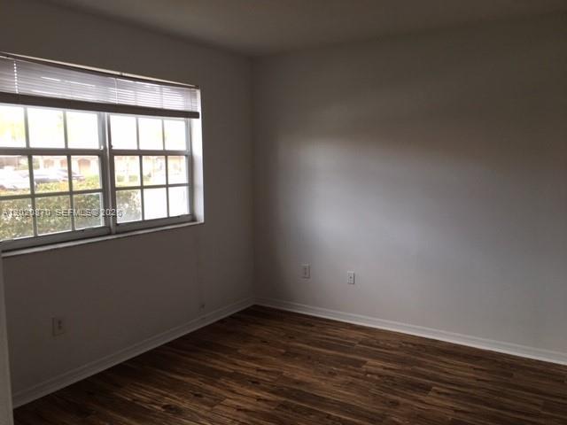 Building Photo - 131 SW 117th Ave