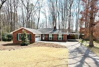 Building Photo - 2396 Hidden Ln