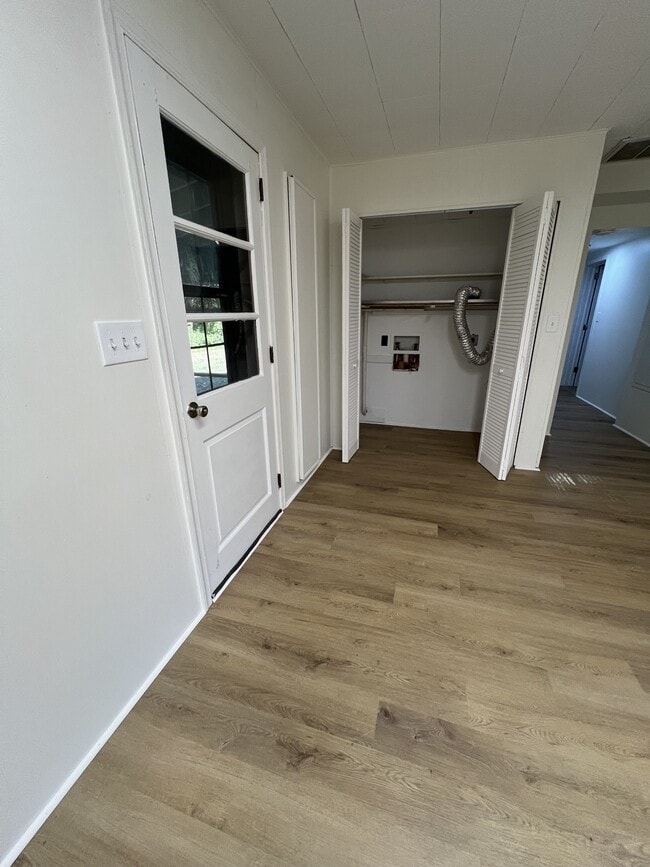 Building Photo - 110 Potomac Ave