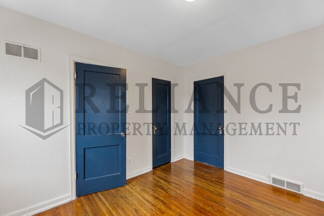 Building Photo - 3304 E Douglas Ave