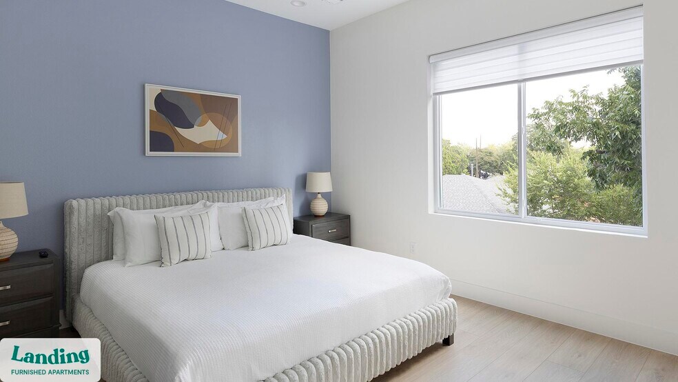 Building Photo - 2206 Arroyo Ave