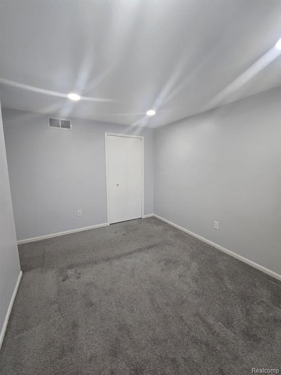 Building Photo - 8410 Hickory Dr