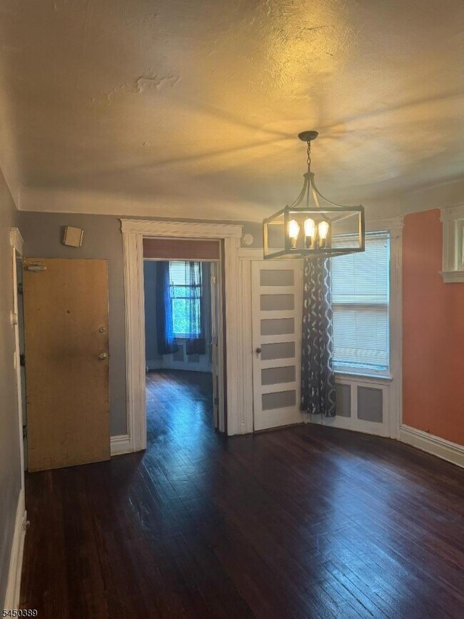 Building Photo - 45 N 17th St