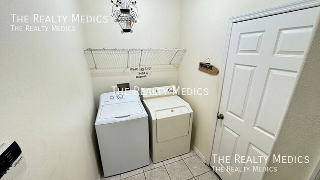 Building Photo - 13628 Tetherline Trail