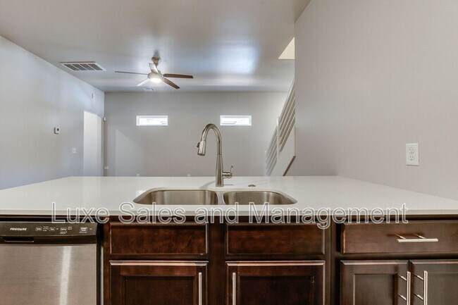 Building Photo - 2188 Buena Vida Ln