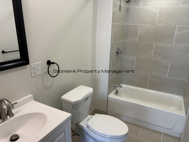 Building Photo - 111 Johnson St