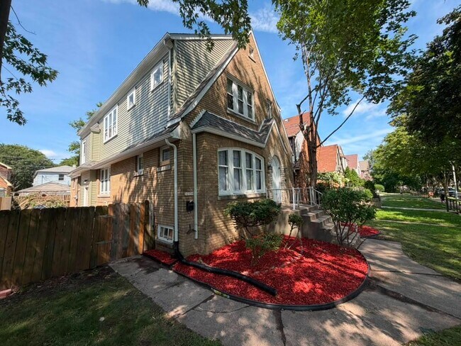 Building Photo - 3215 N 53rd St