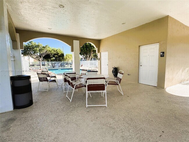 Building Photo - 15731 SW 137th Ave