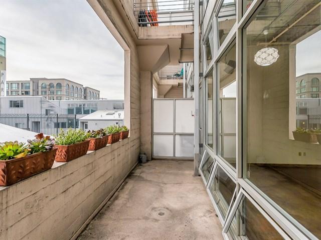 Building Photo - Open Floor Plan Loft in Jack London Square