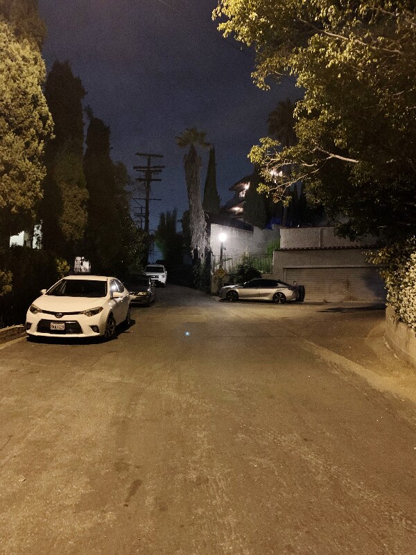 Building Photo - 2025 Cheremoya Ave