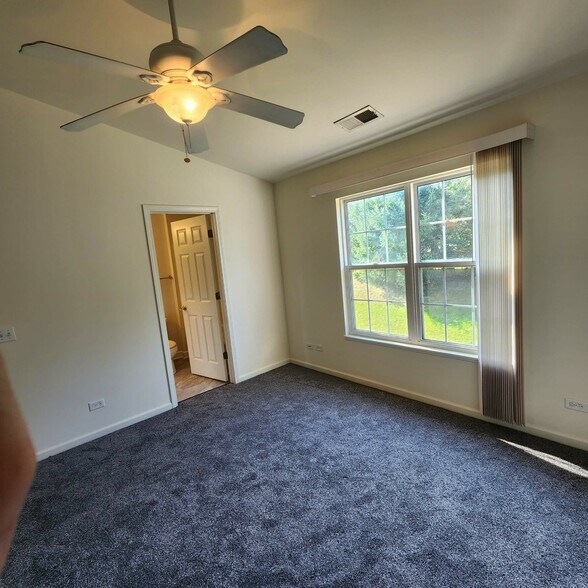 Building Photo - 12303 Hansen Dr