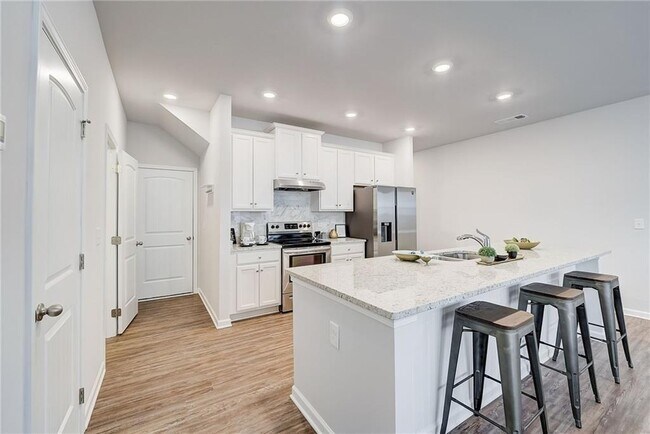Building Photo - 224 Turner Ln